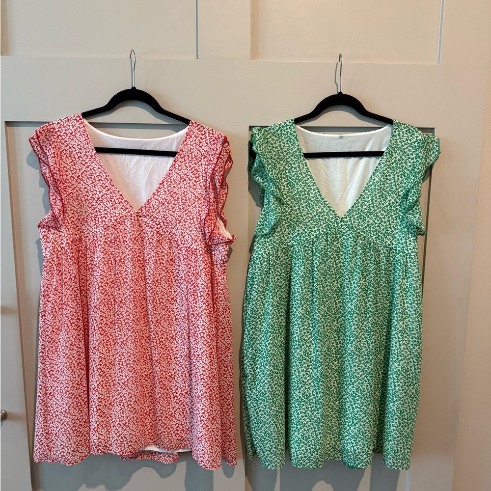 Floral Flutter Sleeve Babydoll Style Dresses in Red and Green Print